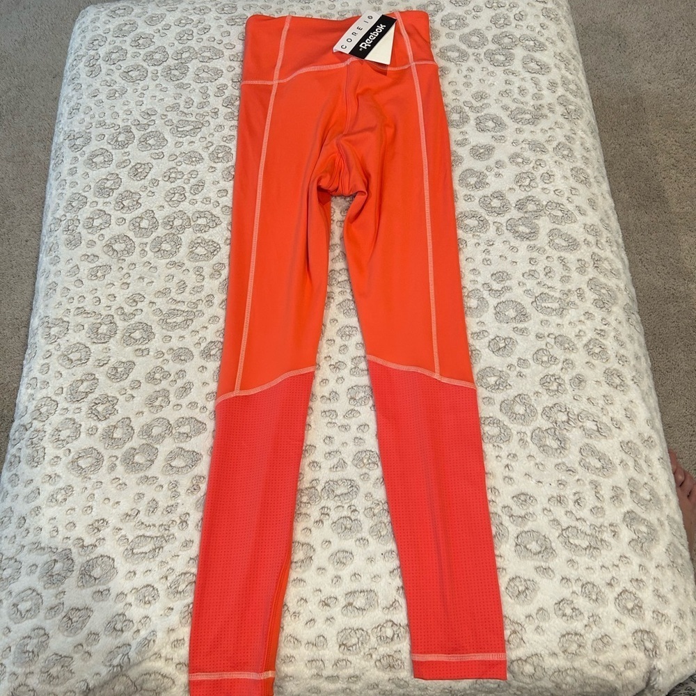 NWT Reebok Size XS Core IO Orange Rave Running Tights - Picture 5 of 5